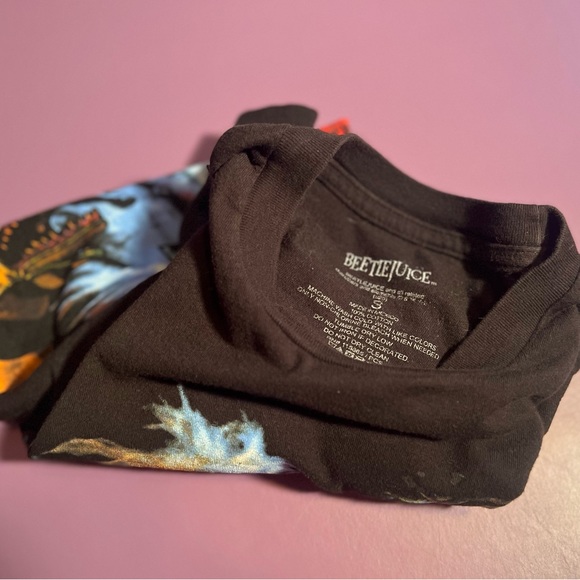 Beetlejuice Black Tee Used Size small - Picture 2 of 2
